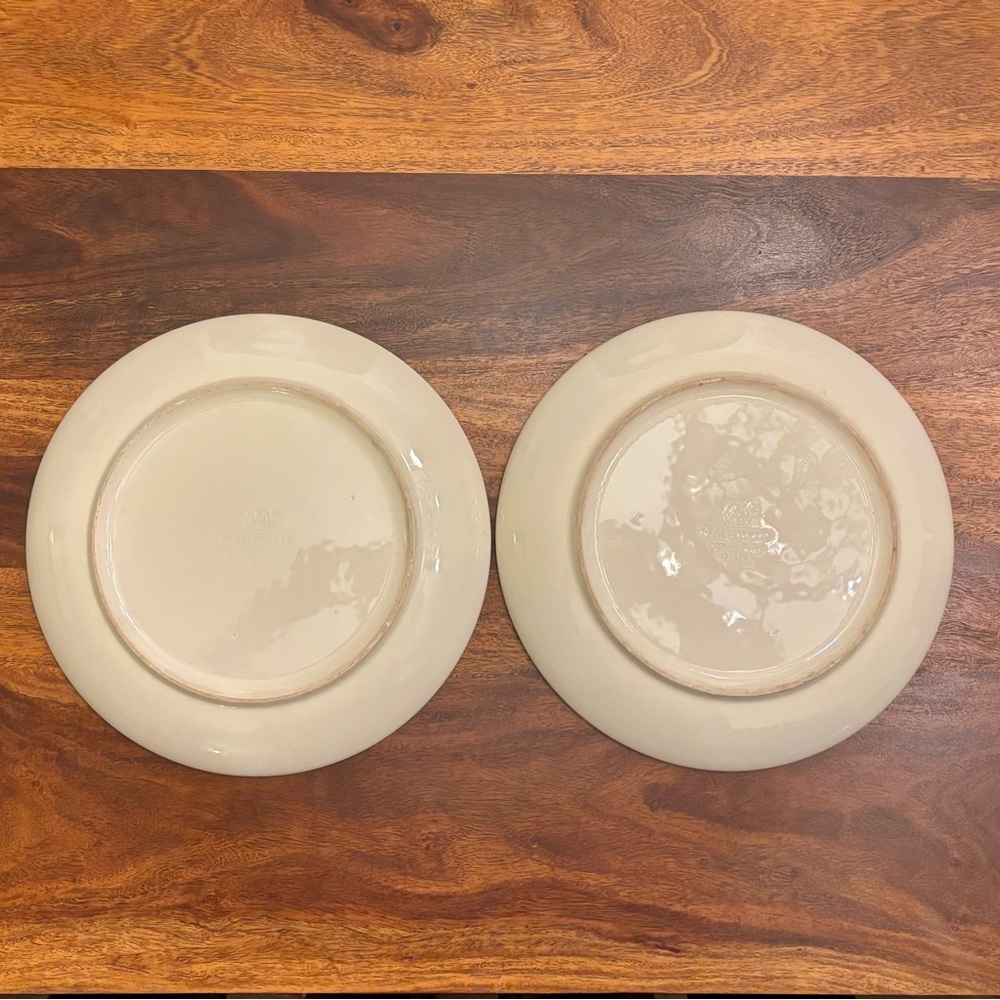 Two vintage Pfaltzgraff Juniper dinner plates - Picture 2 of 4